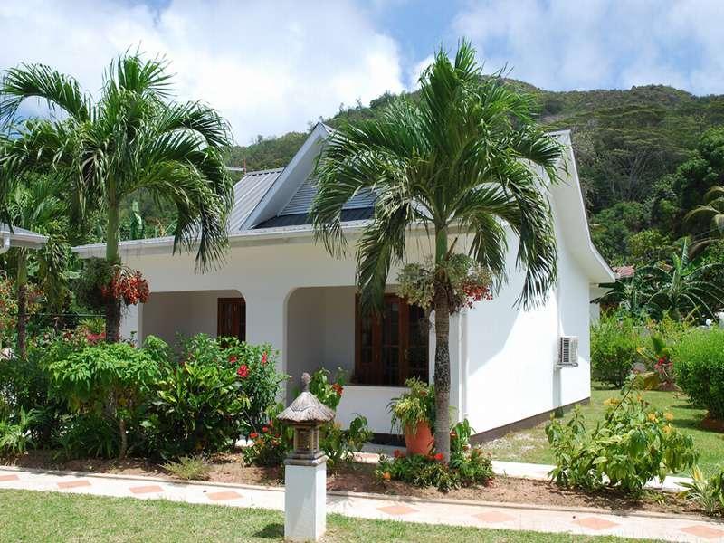 Britannia Hotel Grand Anse  Exteriör bild