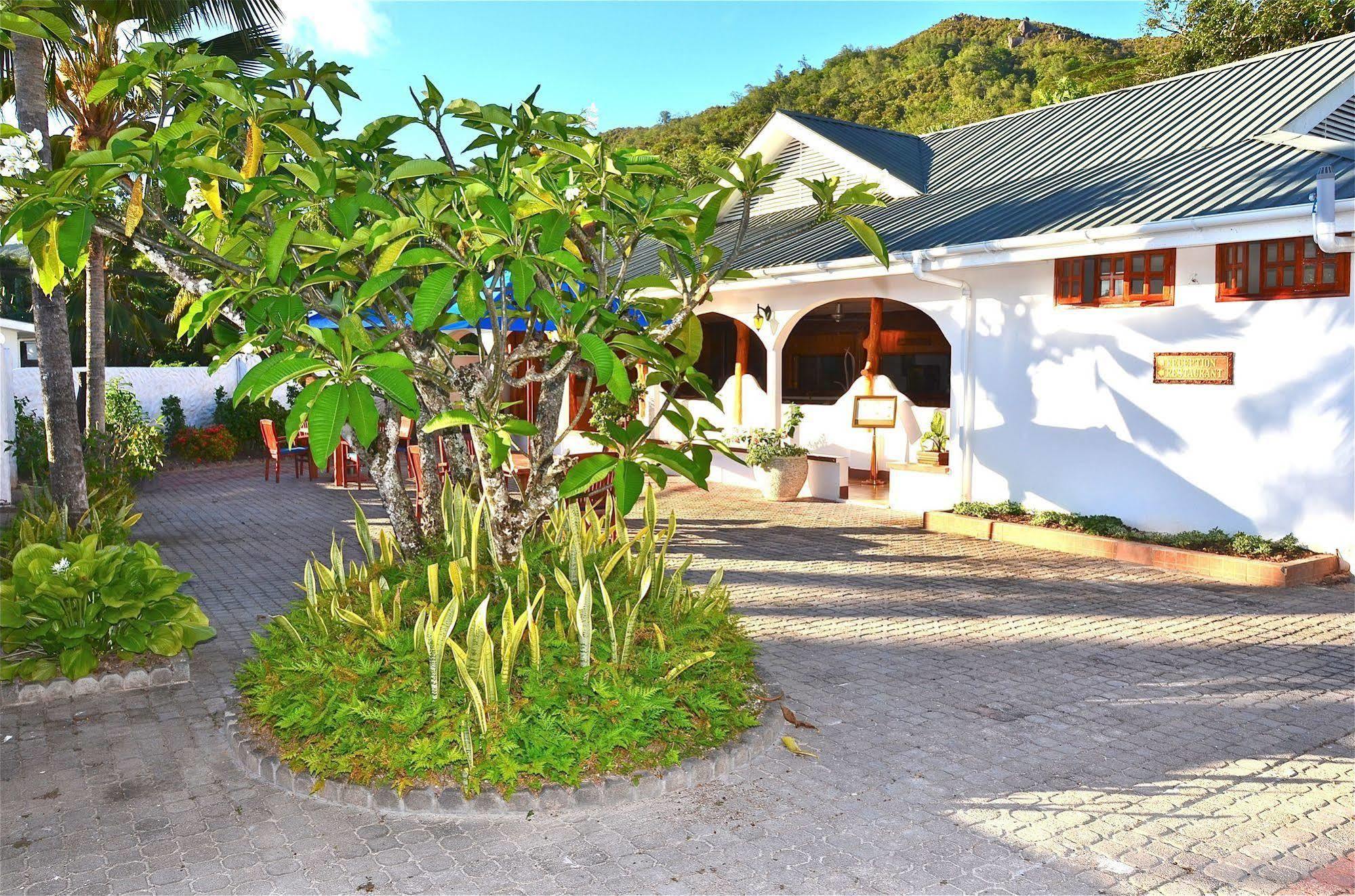 Britannia Hotel Grand Anse  Exteriör bild